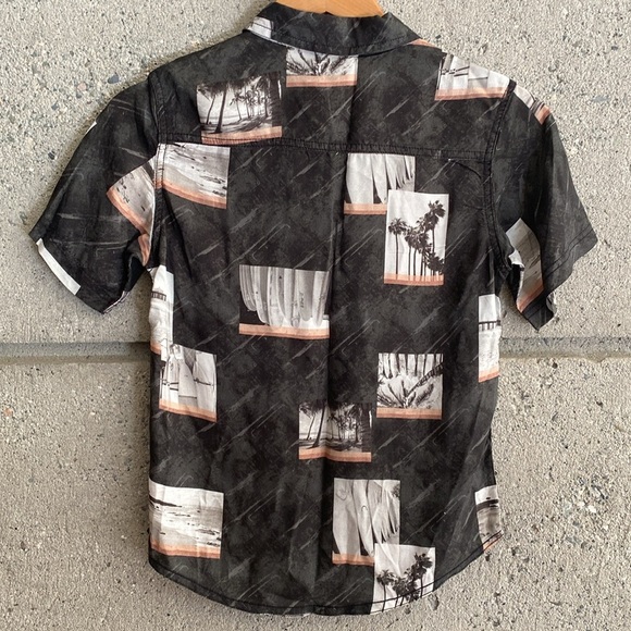 Burnside “Surf Photo” Button Up - Picture 3 of 5